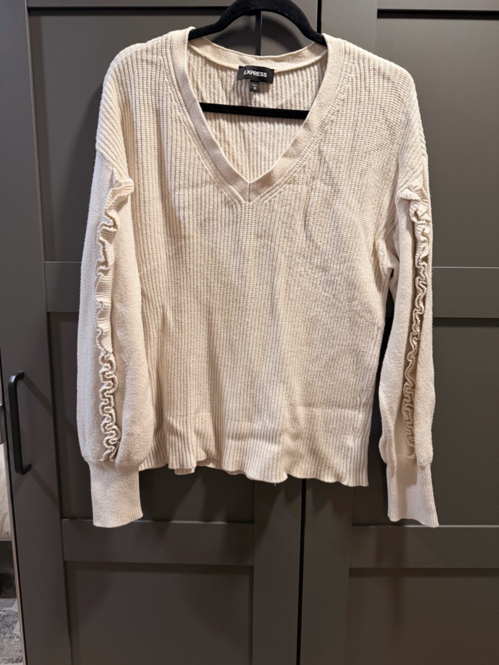 Express Cream Ribbed V-Neck Sweater Top